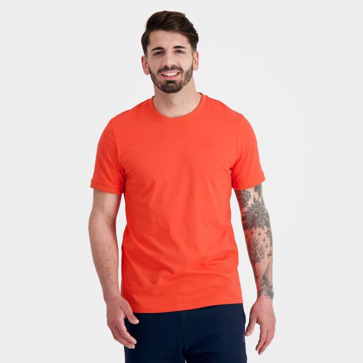ropa XFVP152 hombres Le Coq Sportif camiseta de moda naranja XFVP152 Ropa deportiva duradera Le Coq Sportif Uruguay Le Coq Sportif sandalias Fusion de deporte y estilo
