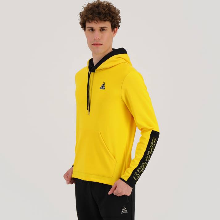 ropa XFVP451 hombres Le Coq Sportif sudadera con capucha amarilla XFVP451 Ropa deportiva duradera Le Coq Sportif Uruguay Le Coq Sportif sandalias Fusion de deporte y estilo